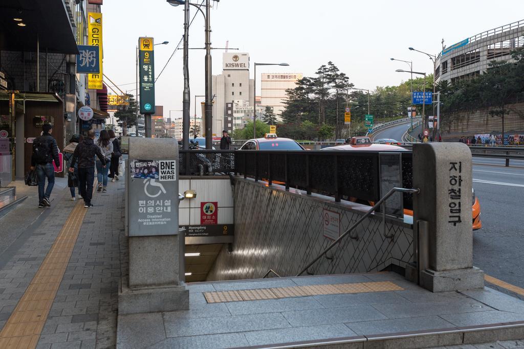 Myeongdong Sunshine Guesthouse Seoul Bagian luar foto